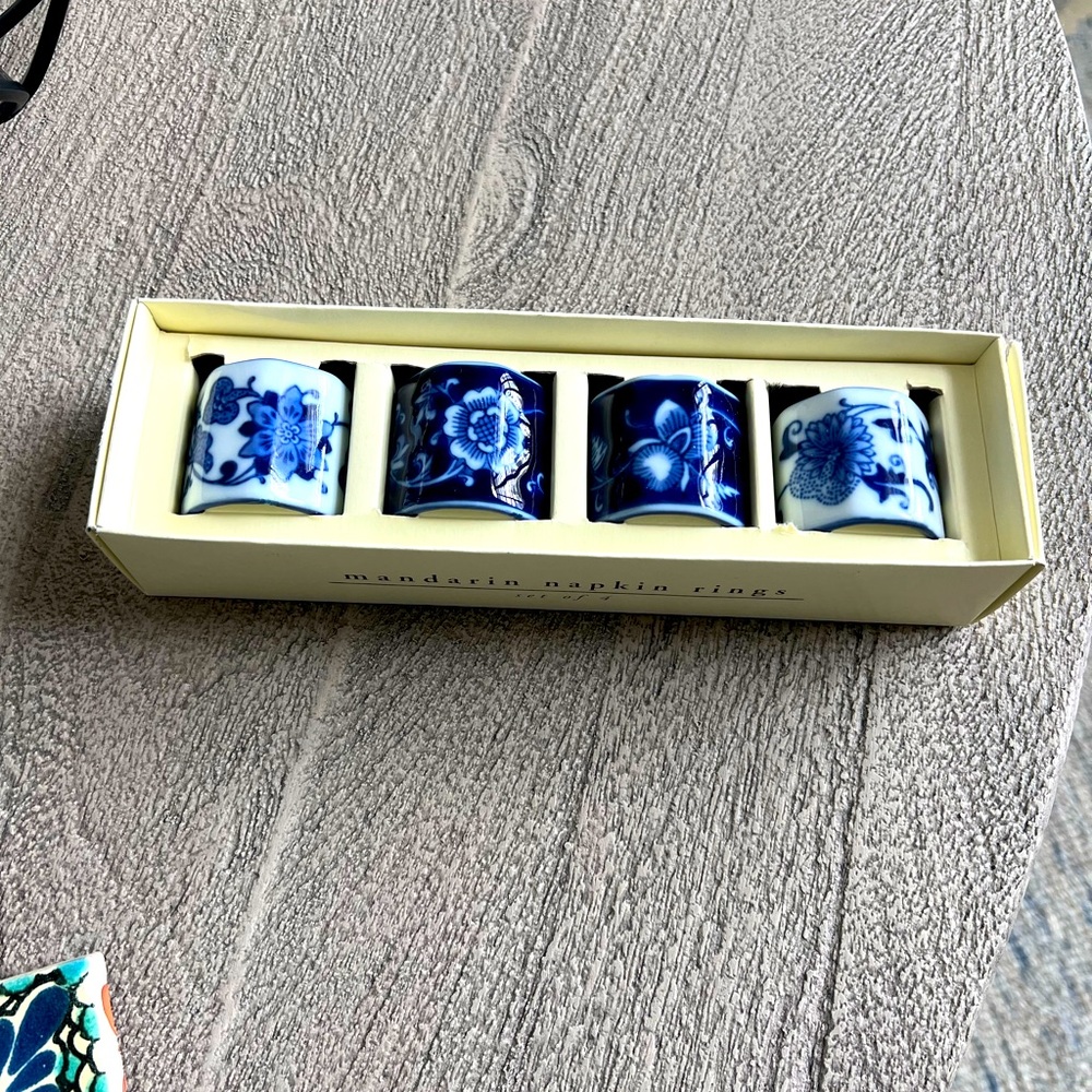 Pier 1 Mandarin Cobalt blue set of 3 napkin rings